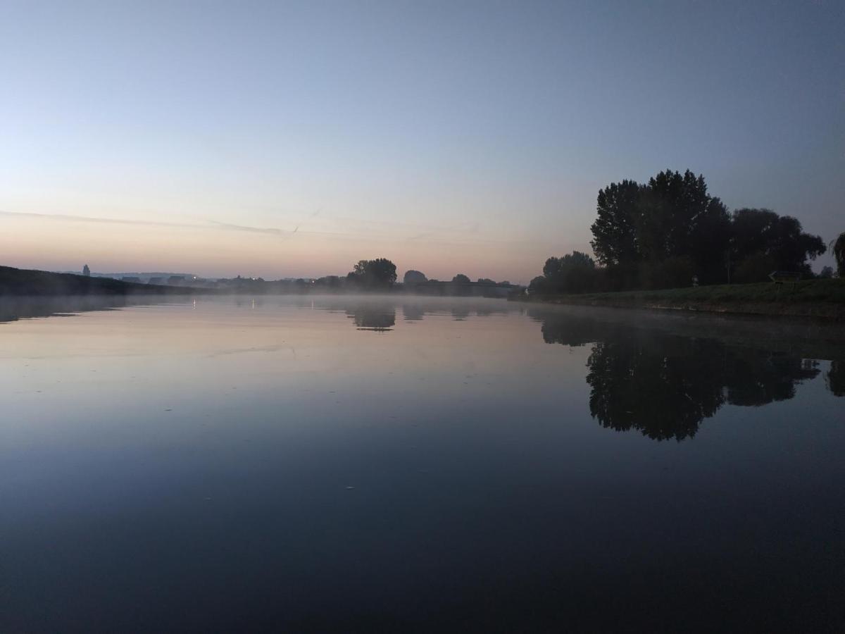 La Flandre entre plaine, mer et marais Rubrouck Extérieur photo